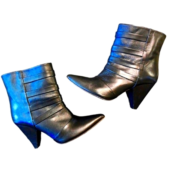 Plomo Black Leather Pointed Toe Ankle Boots Booties size 7 - Picture 1 of 10